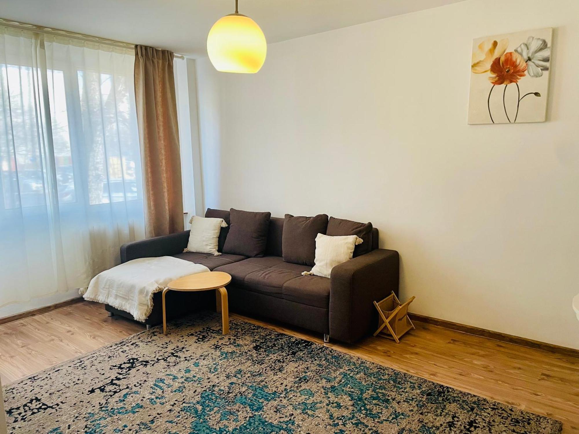 Thias Apartment -Parter, Langa Spitalul Marie Curie Букурещ Екстериор снимка